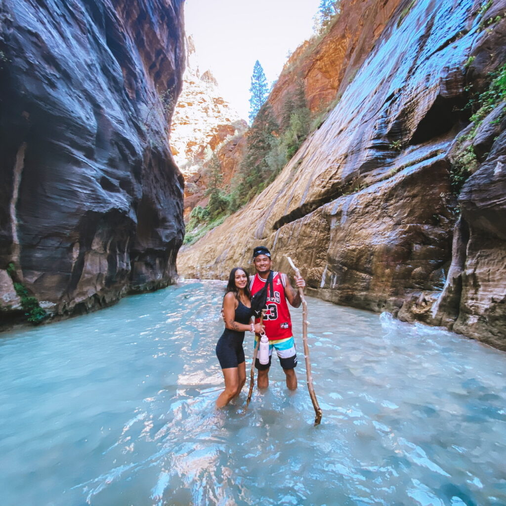 hike the narrows at zion national park covid